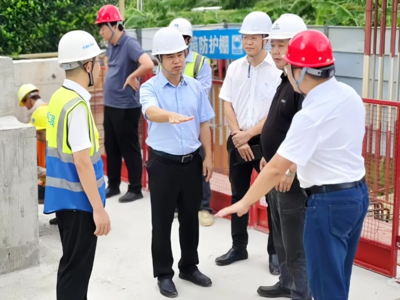 海南咨询纪委调研督查所属企业重点代管项目建设进度