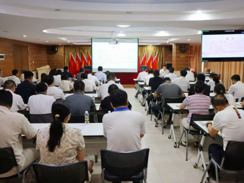 李云开讲授深入贯彻中央八项规定精神学习教育专题党课